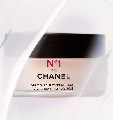 chanel nacht masker|1 de Chanel mask.